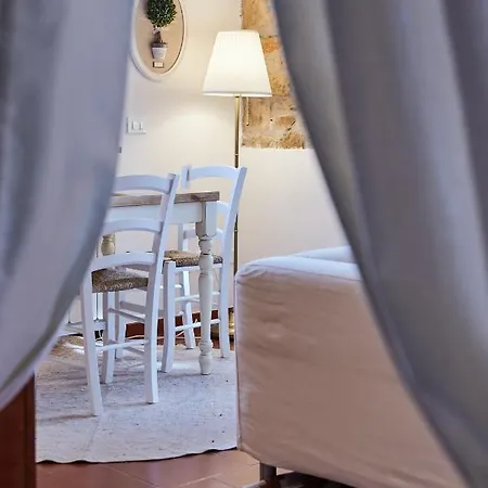 Vakantieboerderij La Panoramica - Maison De Charme - Casette E Self Catering Per Vacanze Meravigliose!