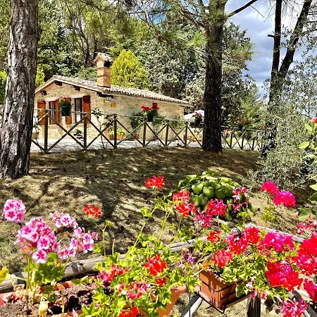 La Panoramica - Maison De Charme - Casette E Self Catering Per Vacanze Meravigliose! * Gubbio