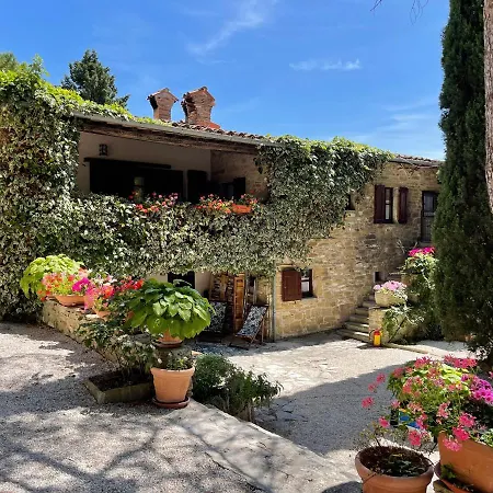 Séjour à la ferme La Panoramica - Maison De Charme - Casette E Self Catering Per Vacanze Meravigliose! *