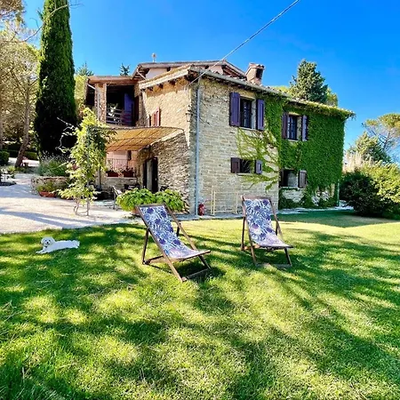 Farmház La Panoramica - Maison De Charme - Casette E Self Catering Per Vacanze Meravigliose! *