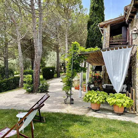 Farmház La Panoramica - Maison De Charme - Casette E Self Catering Per Vacanze Meravigliose!