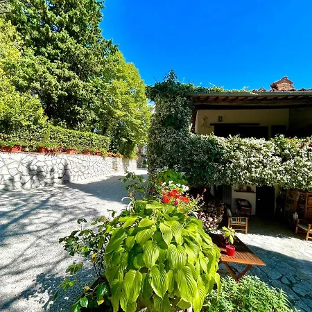 Farma La Panoramica - Maison De Charme - Casette E Self Catering Per Vacanze Meravigliose! Gubbio