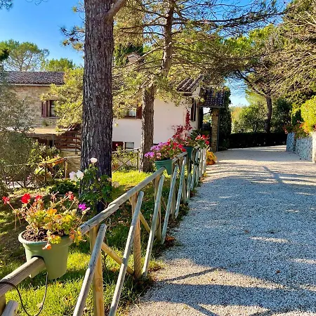 La Panoramica - Maison De Charme - Casette E Self Catering Per Vacanze Meravigliose! Farma Gubbio