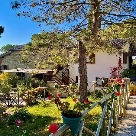 La Panoramica - Maison De Charme - Casette E Self Catering Per Vacanze Meravigliose! * Gubbio